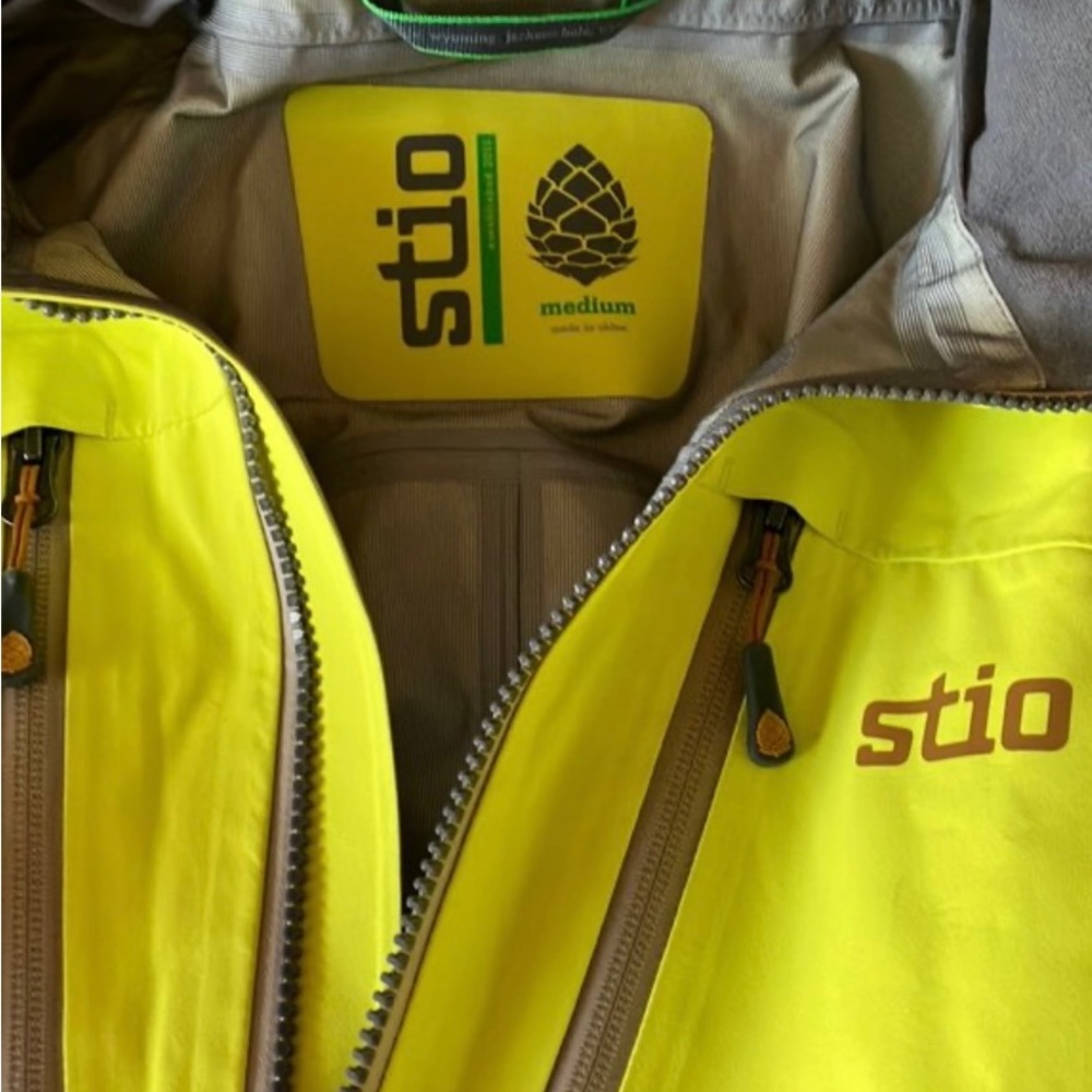 Stio Men’s Environ Ski jacket, Size Medium